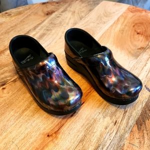 Dansko Women's size 6/36
